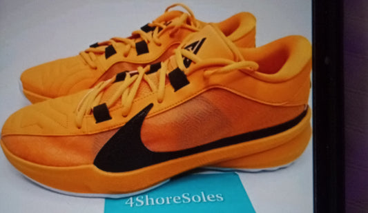Nike Air Zoom Freak 5